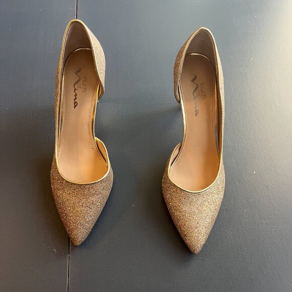 Touch of Nina Mid-Heel Dress Pump - Picture 2 of 3